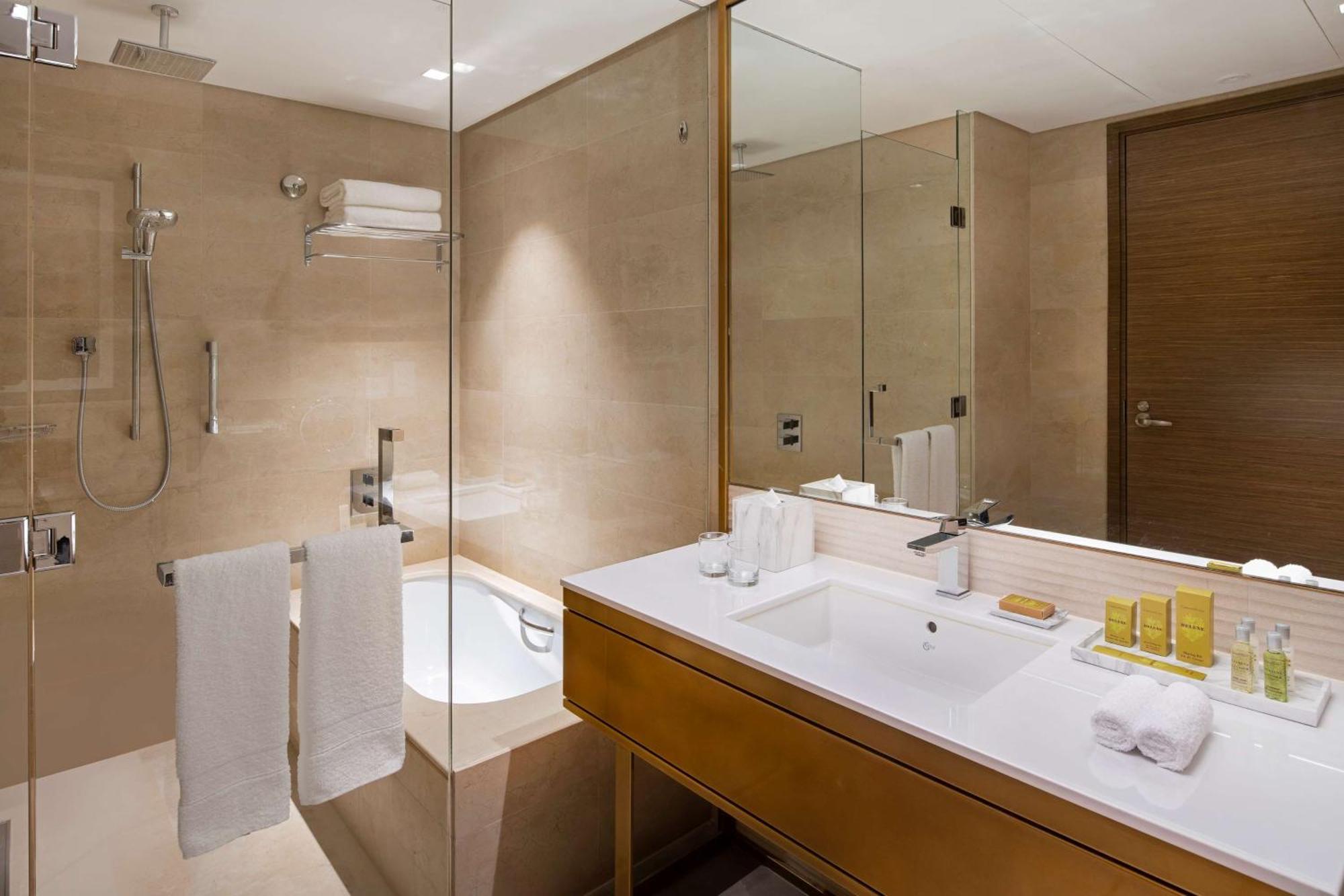 Doubletree Suites By Hilton - Riyadh Financial District Exterior foto